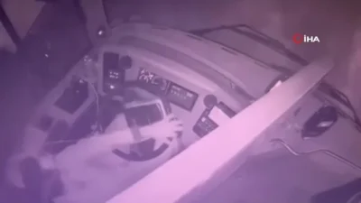 Başharık Mahallesi’nde seyir halinde olan halk otobüsü, trafikte tartışma yaşanan