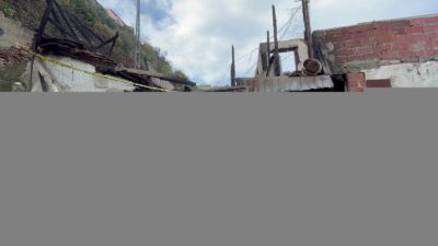 Osmangazi ilçesi Alacahırka Mahallesi’nde 2 katlı bir evde çıkan yangın,