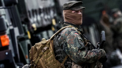 Yeni yasaya göre, 18 yaşına gelen erkekler sağlık ve kişisel