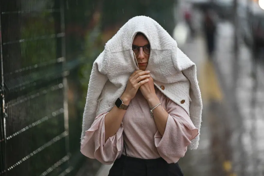 Meteoroloji Genel Müdürlüğü’nün tahminlerine göre yurdun genelinde hava parçalı ve