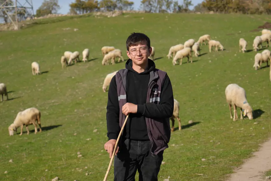 Furkan Aşık, üniversitede Mimari Restorasyon bölümünü tamamladıktan sonra baba ocağı