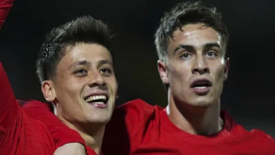 Juventus’ta 10 numaralı formayı taşıyan 21 yaşındaki milli futbolcu Kenan