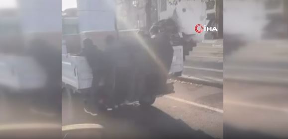 Olay, Diyarbakır’ın işlek bölgelerinden biri olan Bağlar ilçesinde meydana geldi.