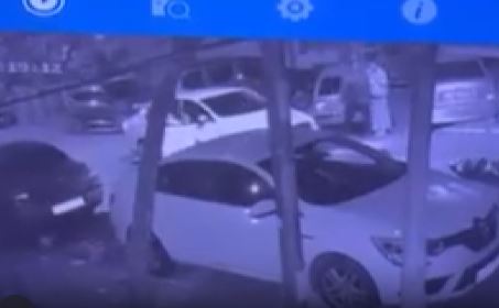 İstanbul Esenyurt Sultaniye 617 Sokak’ta, 10 Kasım günü yolun karşısına