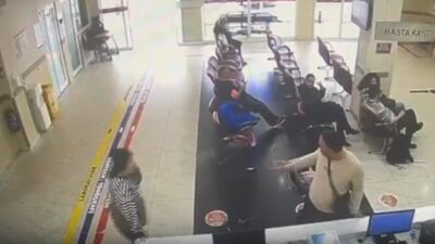 İstanbul Beşiktaş’ta yedikleri midye ve diğer yiyeceklerin ardından rahatsızlanan Böcek