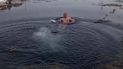 Hafik ilçesine bağlı Göydün köyünde doğup büyüyen Kerem Okyay, köylerindeki