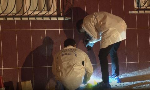 Esenyurt Fatih Mahallesi 940 Sokak’ta akşam saatlerinde meydana gelen olayda,