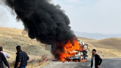 Van’ın Kurubaş mevkisinde öğle saatlerinde hareketli anlar yaşandı. Hakkari’den Van’a