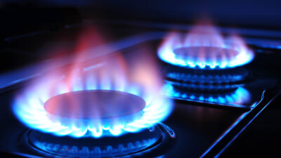 Aksa Doğalgaz, soğuyan hava nedeniyle artan doğal gaz kullanımında risklerin