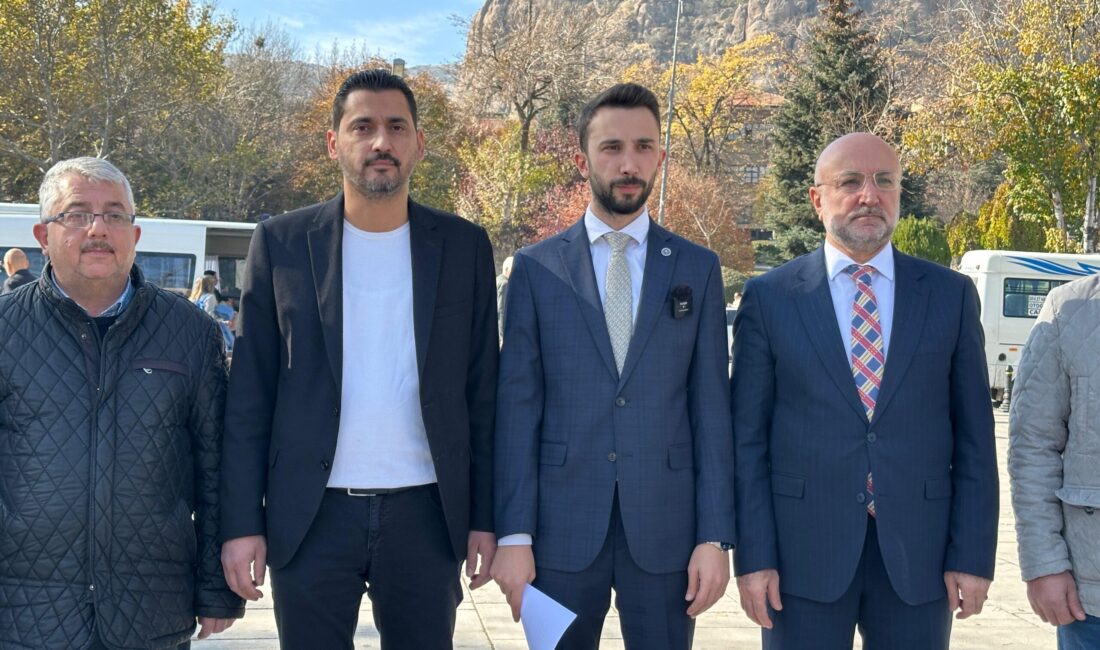 Açıklamayı, AK Parti Afyonkarahisar İl Gençlik Kolları Başkanı Mehmet Emin