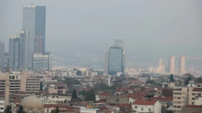 İzmir’de sanayi faaliyetleri, artan trafik yoğunluğu ve ısınma kaynaklı emisyonlar