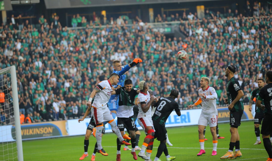 Trendyol Süper Lig’in 12. haftasında Kocaelispor ile Galatasaray karşı karşıya geldi. Turka Kocaeli Stadyumu’nda oynanan
