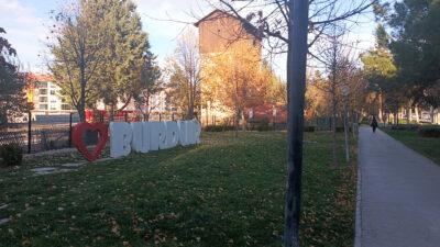 Olay, Burç Mahallesi Nurhan Çiftçibaşı Parkı’nda meydana geldi. Okul çıkışı