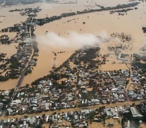 Vietnam Afet ve Sel Yönetimi Kurumu’ndan yapılan açıklamada, ülkenin orta