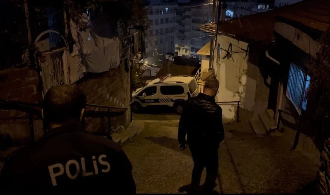 Olay, saat 00.30 sıralarında Bursa Osmangazi ilçesi Kuruçeşme Mahallesi’nde gerçekleşti.