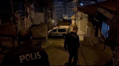 Olay, saat 00.30 sıralarında Bursa Osmangazi ilçesi Kuruçeşme Mahallesi’nde gerçekleşti.