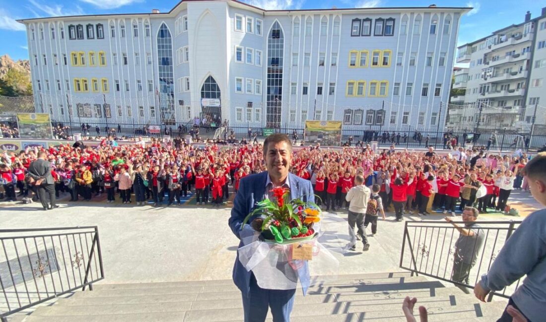 AFYONKARAHİSAR (AA) – Afyonkarahisar'da kalp krizi geçiren ilkokul müdürü Murat