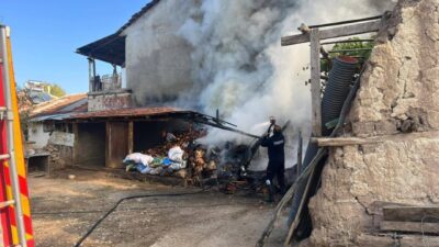 AFYONKARAHİSAR (AA) – Afyonkarahisar'ın Dinar ilçesinde müstakil evde çıkan yangında