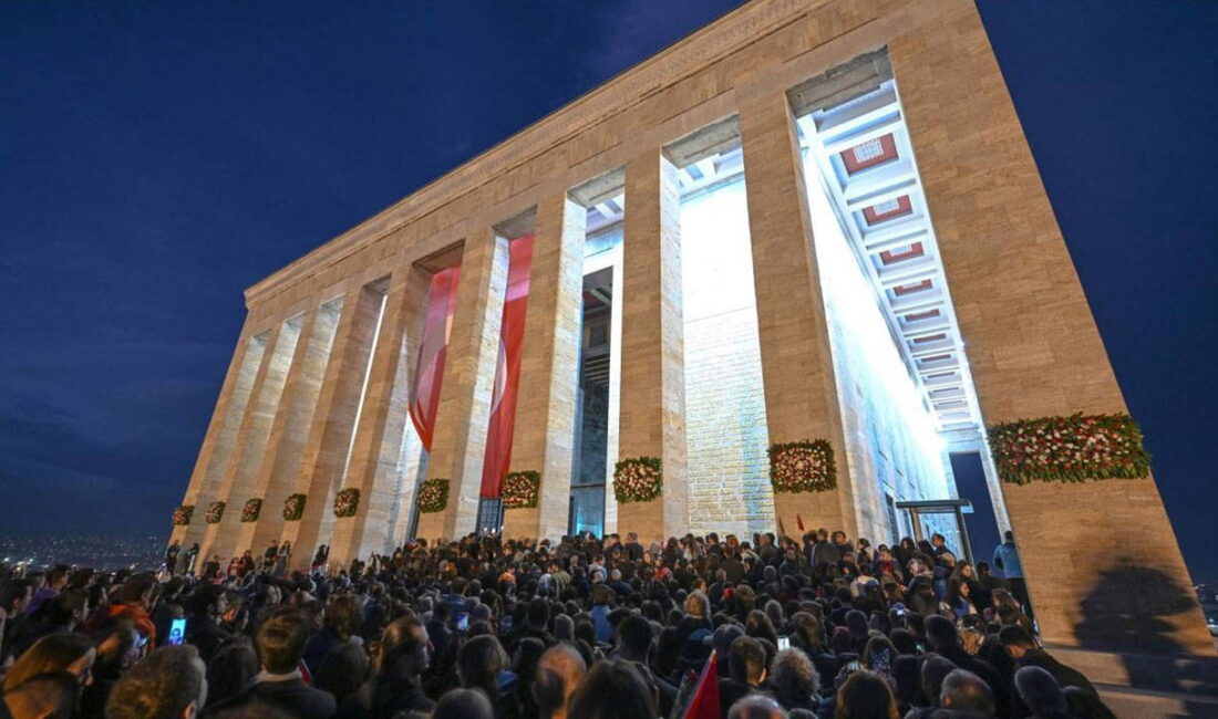Ulu Önder Gazi Mustafa Kemal Atatürk’ün vefatının 87. yıldönümünde yüz binler