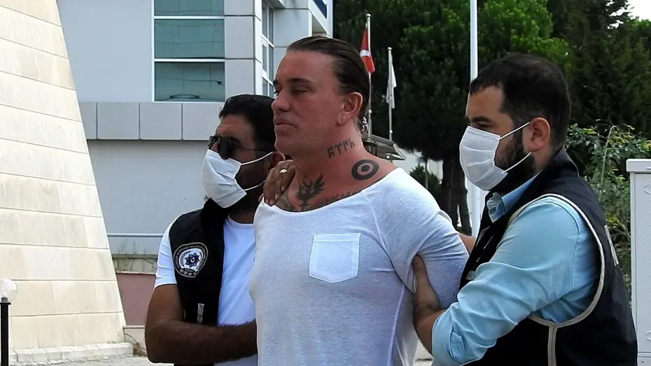 İzmir Cumhuriyet Başsavcılığı tarafından, Avrupa çapında faaliyet gösteren ve “Hells