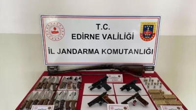 Edirne’de Kaçakçılık ve Organize Suçlarla Mücadele Şube Müdürlüğü ekipleri, silah