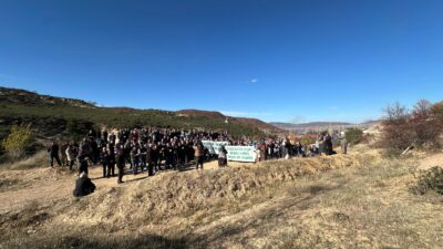 Şirketin yerleşim yerlerine yaklaşık 100 metre mesafede kil çıkarma faaliyeti