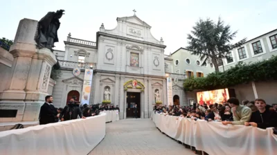 Cumhurbaşkanı tarafından resmi davet üzerine Türkiye’ye gelen Papa 14. Leo,