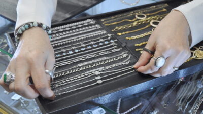 Küresel piyasalarda ons gümüş fiyatı 54,20 doları test ederek, Ekim