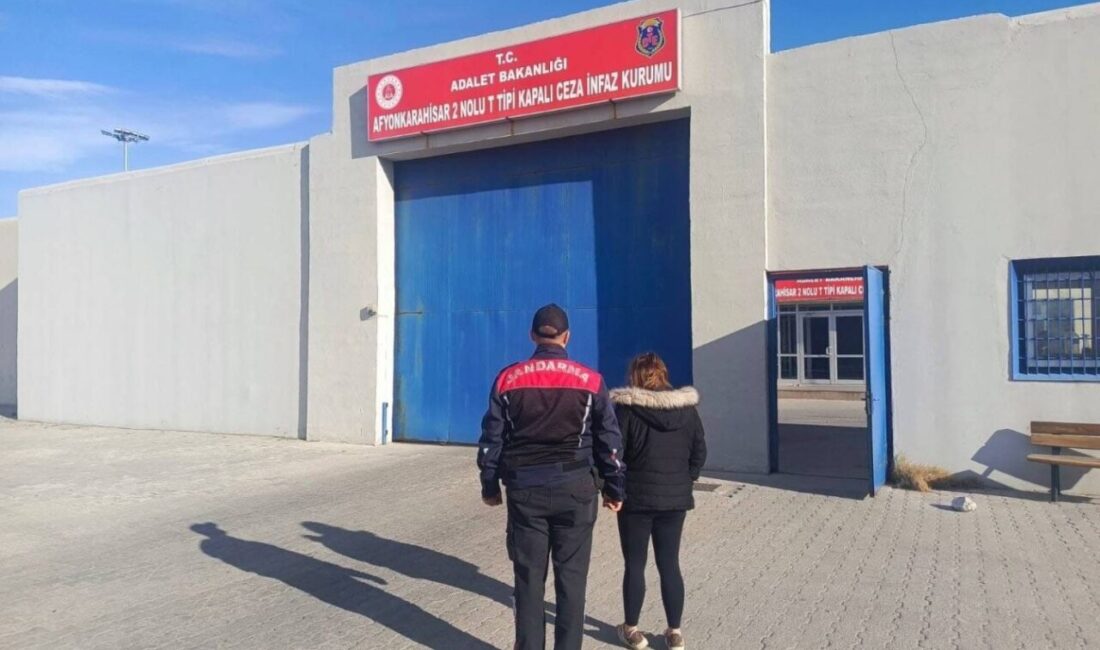 Afyonkarahisar’da dolandırıcılık suçundan 15 yıl 6 ay hapis cezasıyla aranan