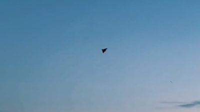 Gözlük veya ekran aracılığıyla sanki dronun içinde uçuyormuş gibi kullanılan