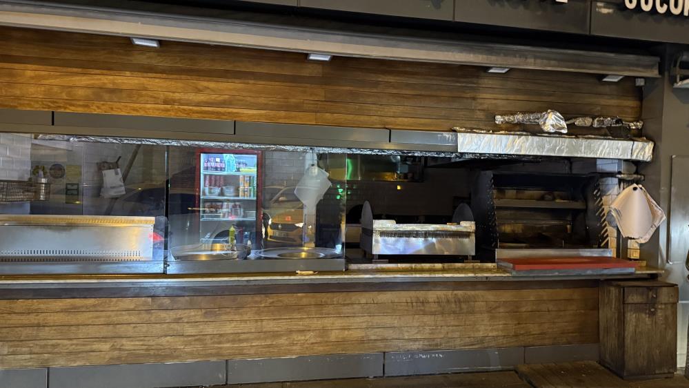 Almanya’dan tatil için gelen Servet ve Çiğdem Böcek çifti, çocukları