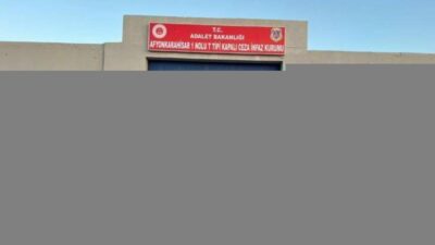 Afyonkarahisar’da Jandarma tarafından torbacılara yönelik yapılan operasyonda gözaltına alınan bir