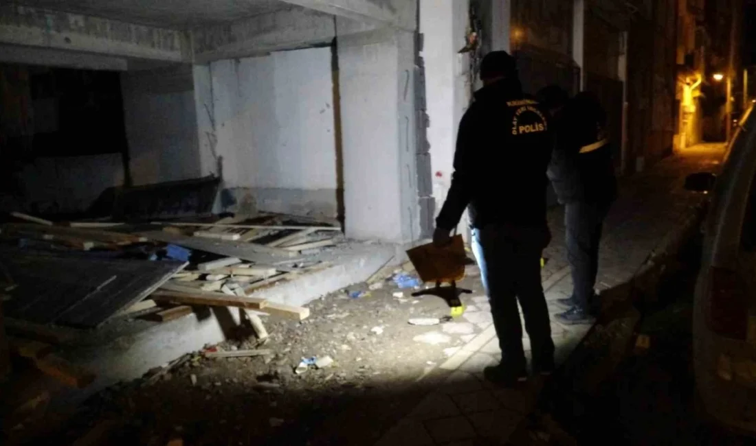 Olay, Malatya Yeşilyurt ilçesi Koyunoğlu Mahallesi Evliyaoğlu Caddesi’nde gece saat