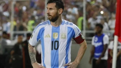 Uzundurukan, Messi’nin halen Inter Miami ile 2028’e kadar sözleşmeli olduğunu,