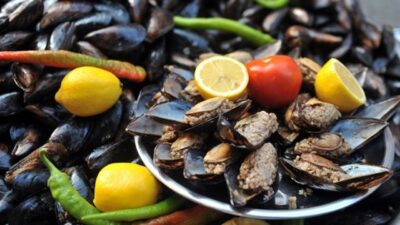 İstanbul’da dört kişilik bir ailenin “gıda zehirlenmesi” şüphesiyle hastaneye kaldırılması