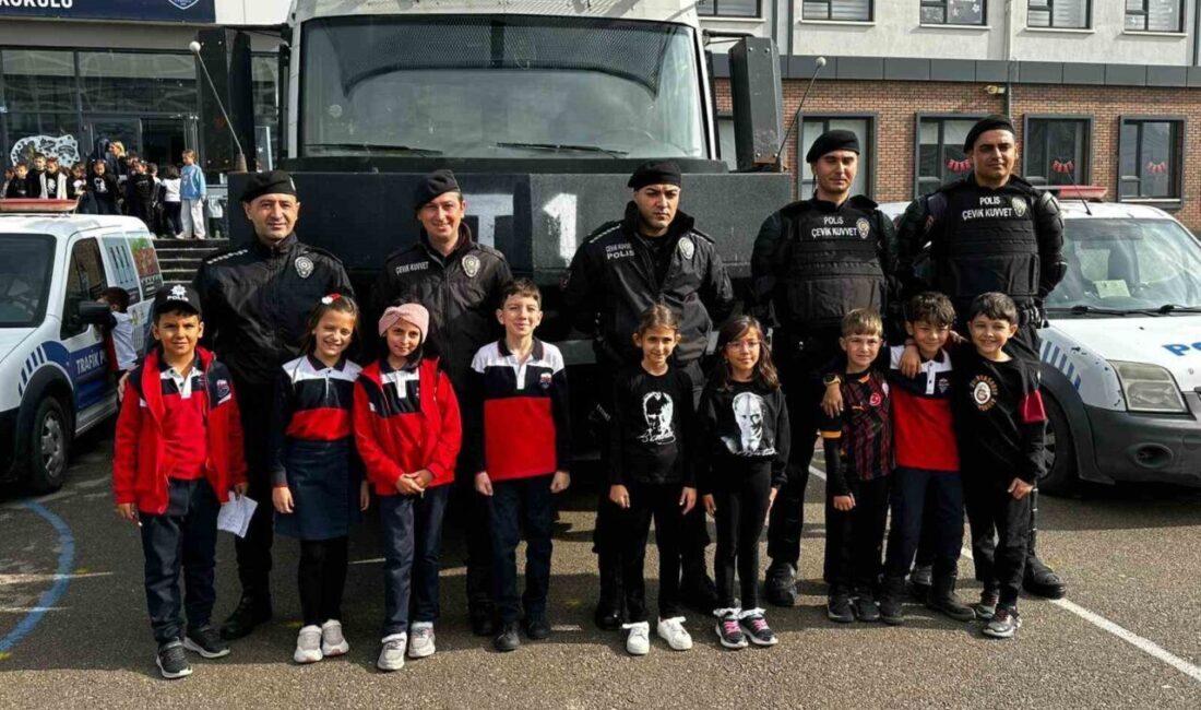 Afyonkarahisar İl Emniyet Müdürü Ahmet Birtan Erol, 2.’inci sınıf öğrencisi