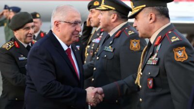 Milli Savunma Bakanlığı’ndan yapılan açıklamaya göre, Millî Savunma Bakanı Yaşar
