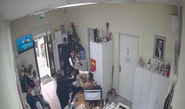 Pendik Yenişehir Mahalle Muhtarlığı’na fakirlik belgesi almak için başvuran bir