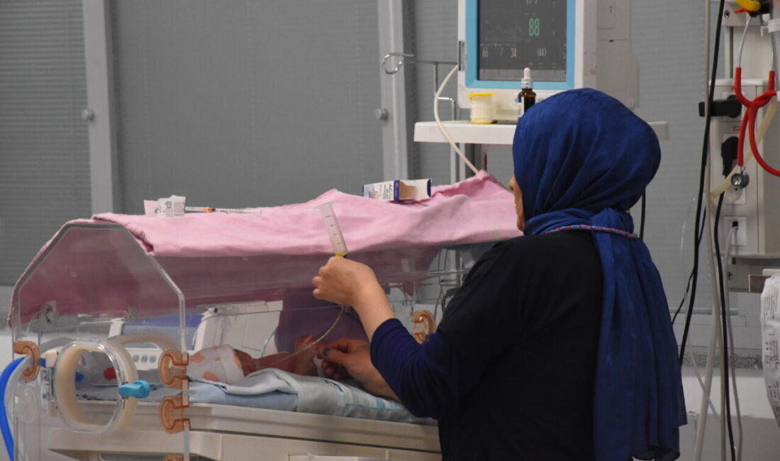 - Afyonkarahisar Devlet Hastanesi Prematüre Ünitesi'nde görev yapan 55 yaşındaki