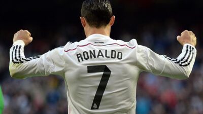41 yaşındaki yıldız futbolcu Ronaldo, büyük zaferin peşinde. Ronaldo, Dünya
