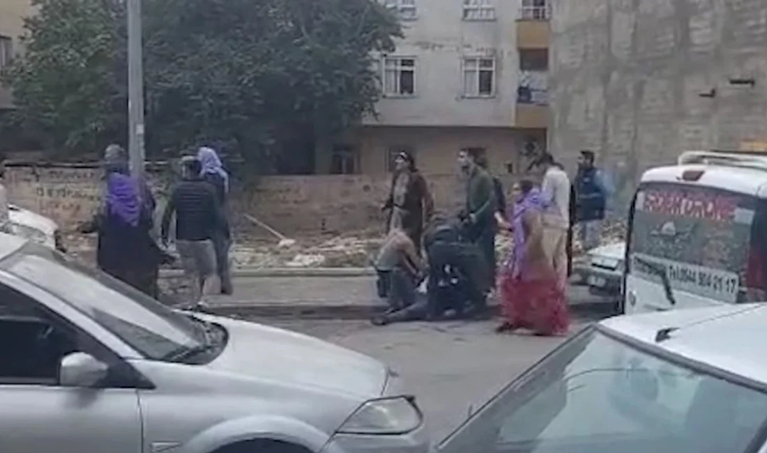 Şanlıurfa’da sabah saatlerinde Kışla Mahallesi’nde yolda karşılaşan iki grup arasında