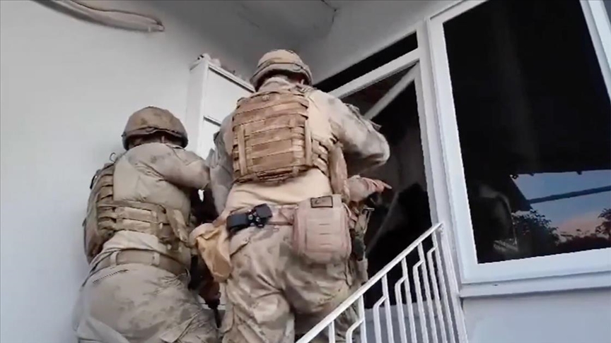 Jandarma ekiplerince FETÖ terör örgütünün faaliyetlerini engellemeye yönelik yürütülen çalışmalar