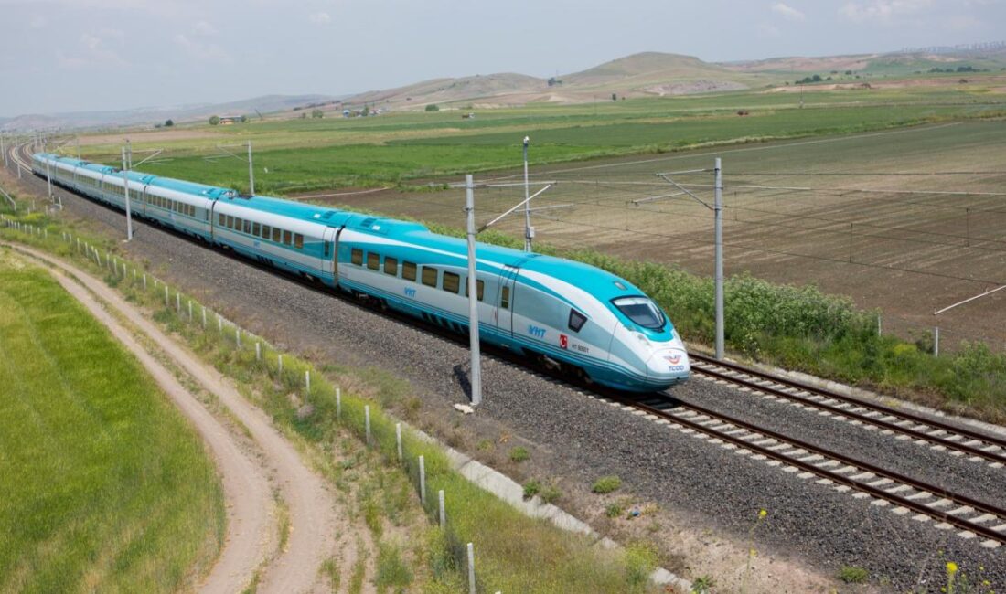 Öğretmenlere Tren Biletinde Yüzde 50 İndirimUlaştırma ve Altyapı Bakanı Abdulkadir