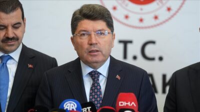 Bakan Tunç, Dikmen Hakimevi’nde düzenlenen Kadınların Adalete Erişiminin Güçlendirilmesi Paneli’nin