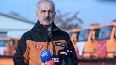 Ulaştırma ve Altyapı Bakanı Abdulkadir Uraloğlu, Karayolları Genel Müdürlüğü Akköprü