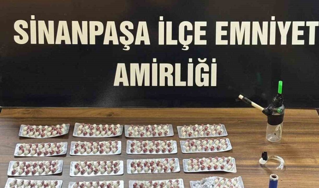 Afyonkarahisar’da polis tarafından 252 adet uyuşturucu hap ile yakalanan şahıs
