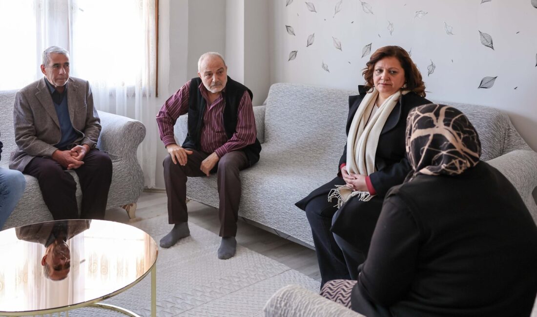 Ziyarette merhum Yaşar Çetin’in ailesi ve yakınlarıyla bir araya gelen