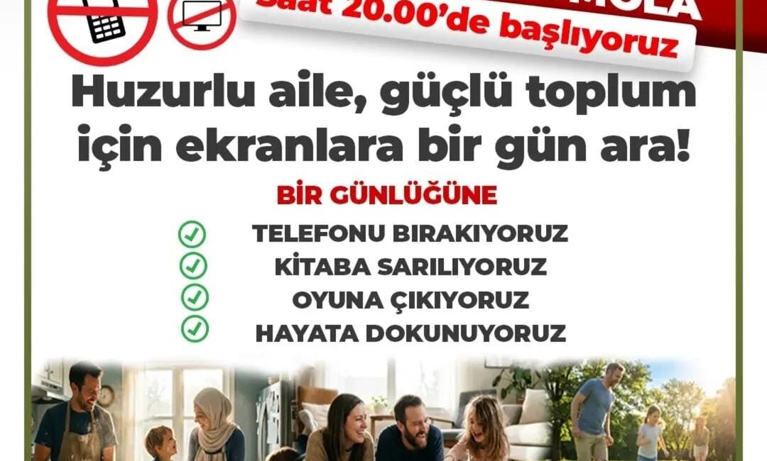Proje kapsamında yüzlerce vatandaş, çocuklarıyla birlikte telefon ve tabletleri bir