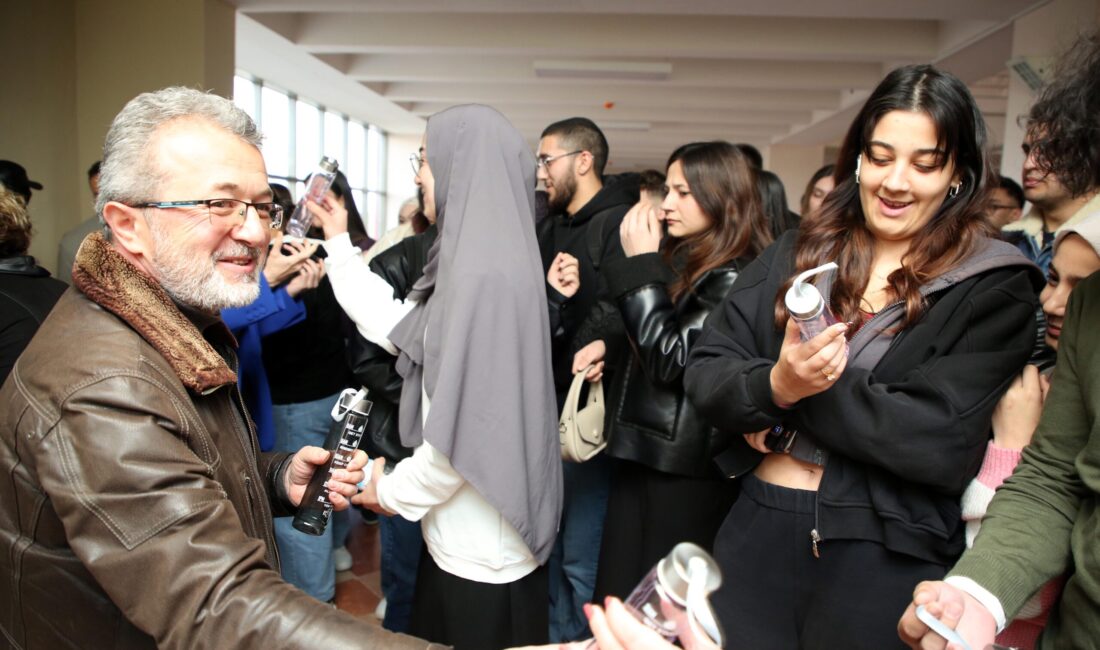 İİBF’de gerçekleştirilen etkinliğe; Dekan Yardımcısı Dr. Öğretim Üyesi Hale Fulya