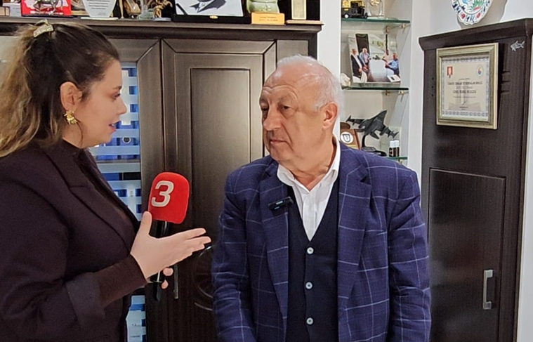 BAŞKAN KILINÇARSLAN: İLÇEMİZ EKMEĞİNİ TAŞTAN ÇIKARIYOR Afyonkarahisar’ın mermercilikte öne çıkan